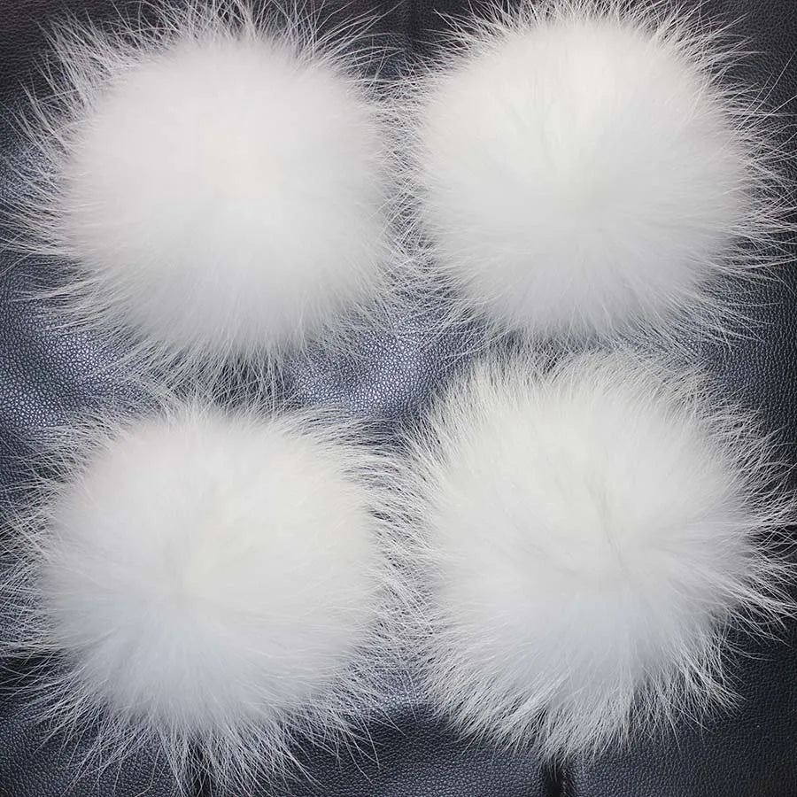 Whosale 5pcs/ Lot DIY White Pompom Raccoon Fox Fur Pom Poms Fur Balls for Knitted Hat Cap Beanies Scarf Real Fur Pompoms
